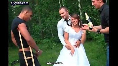 Bride doing butt cheeks and get double plowed