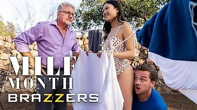 horny magnificent (Lulu Chu) Finds What She desperately Needs In (Kyle Mason's) massive cock - Brazzers