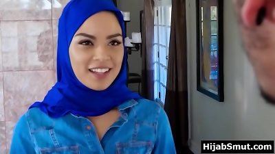 scorching muslim chick threesome pummeled by movers